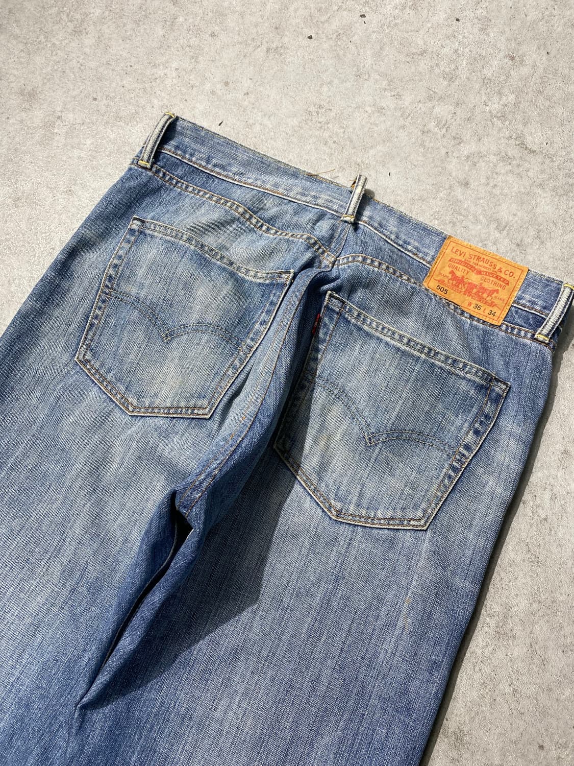 [34] Levi's 505 리바이스 레귤러핏 데님팬츠 상품이미지6
