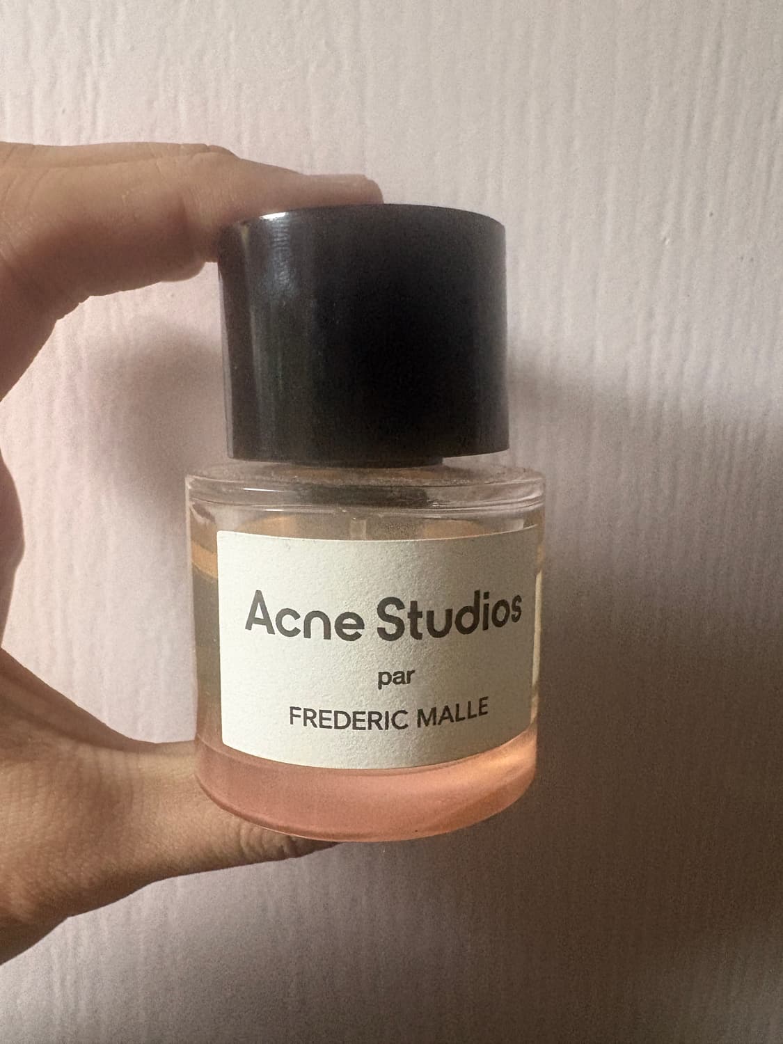 프레드릭 말 x 아크네 스튜디오 향수 상품이미지1