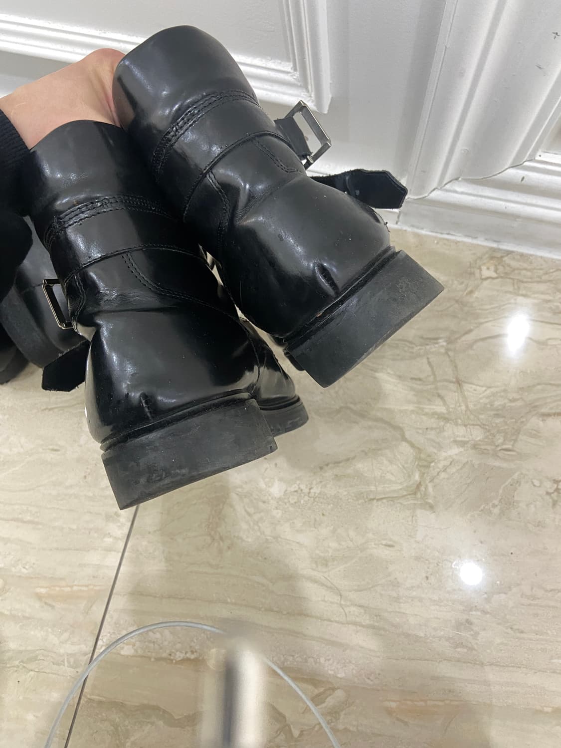 Gucci belted leather boots 상품이미지3