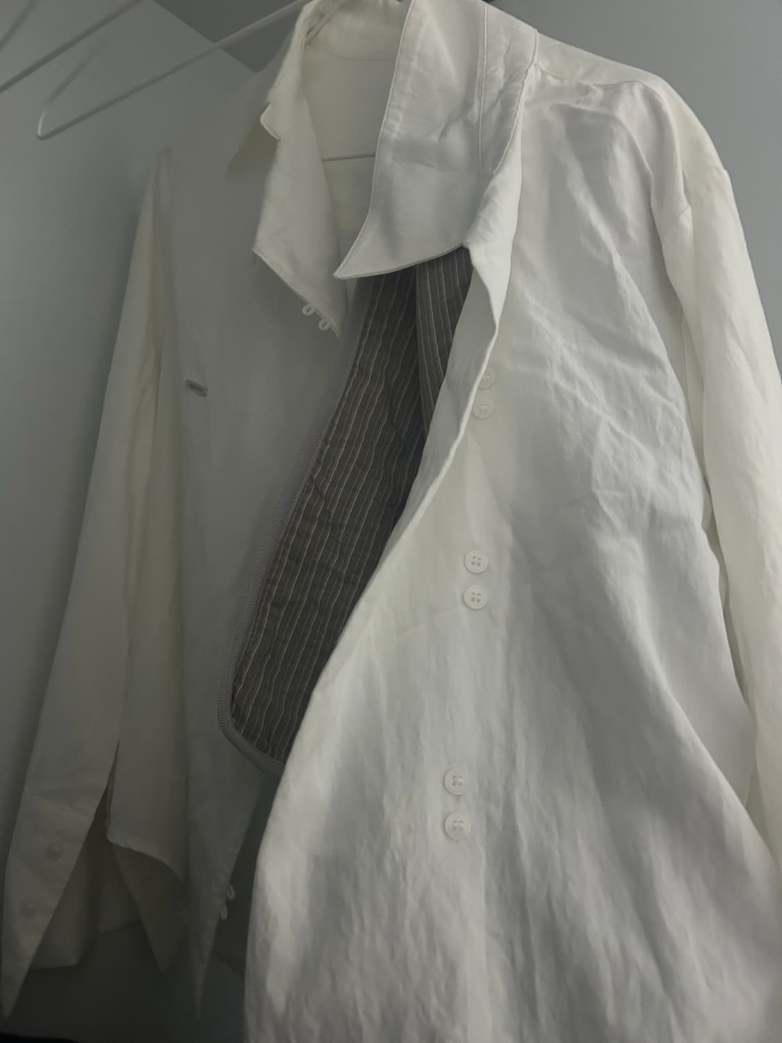 허그유어스킨 셔츠 상품이미지1