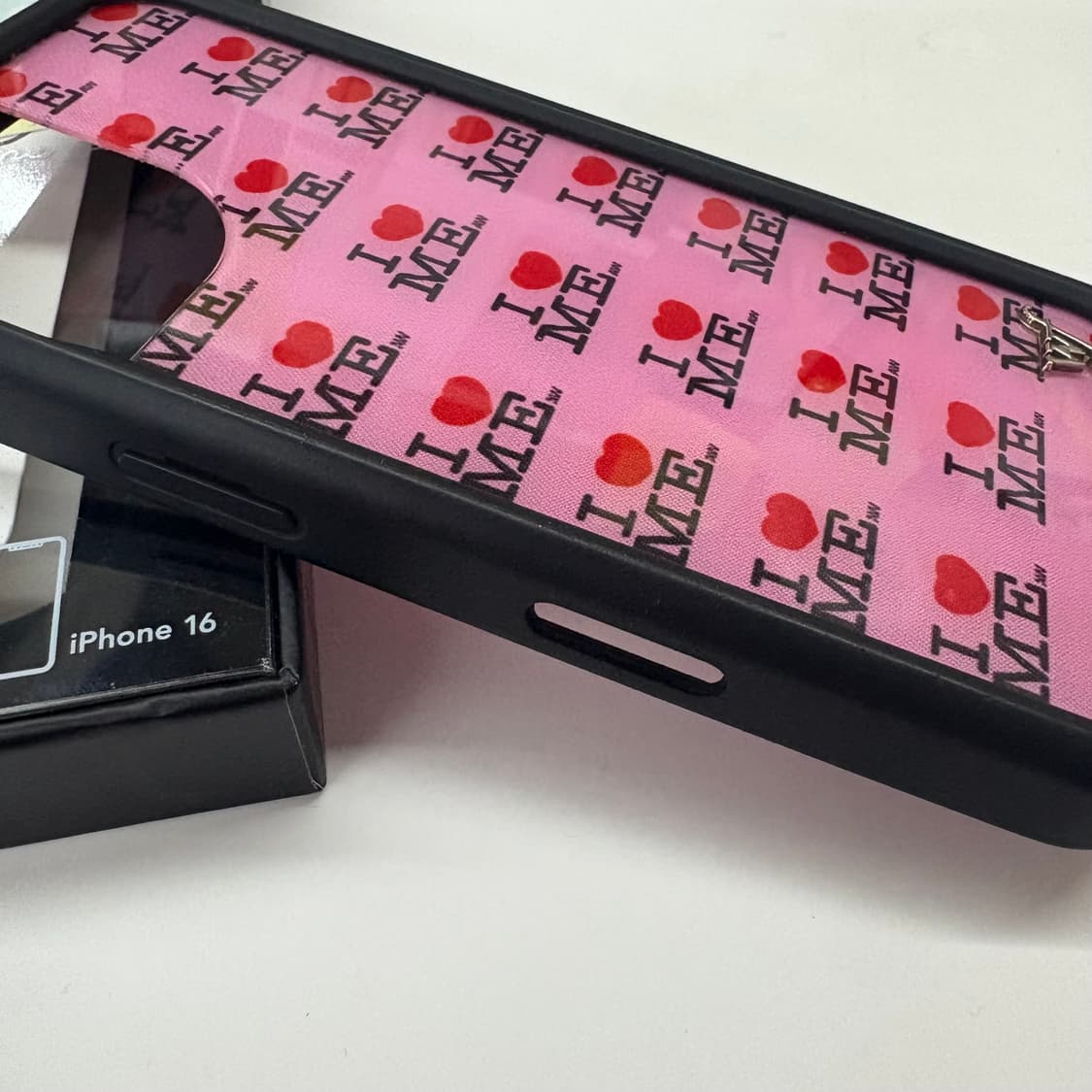 와일드플라워 애슐리 윌리엄즈 아이폰 16 케이스 상품이미지4