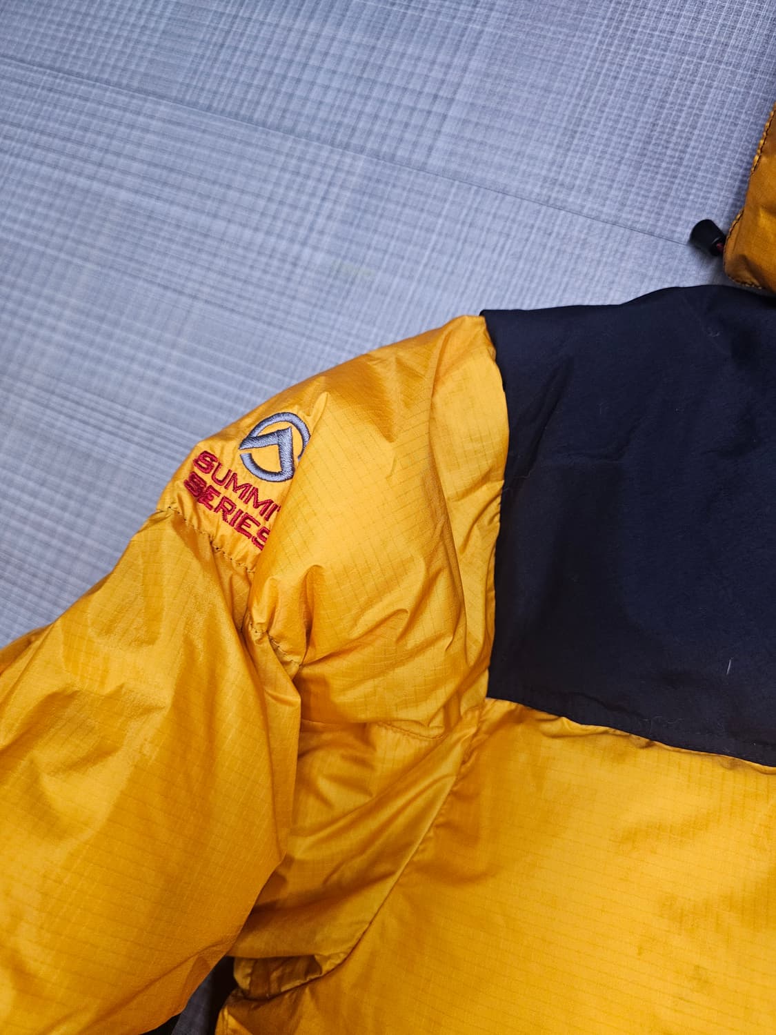 노스페이스 드라이로프트 윈드스토퍼 구스다운 상품이미지4