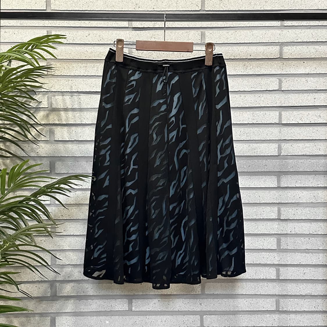 JPN VINTAGE 미디 밴딩 스커트 지브라 패턴 시스루 디테일 블랙 상품이미지3
