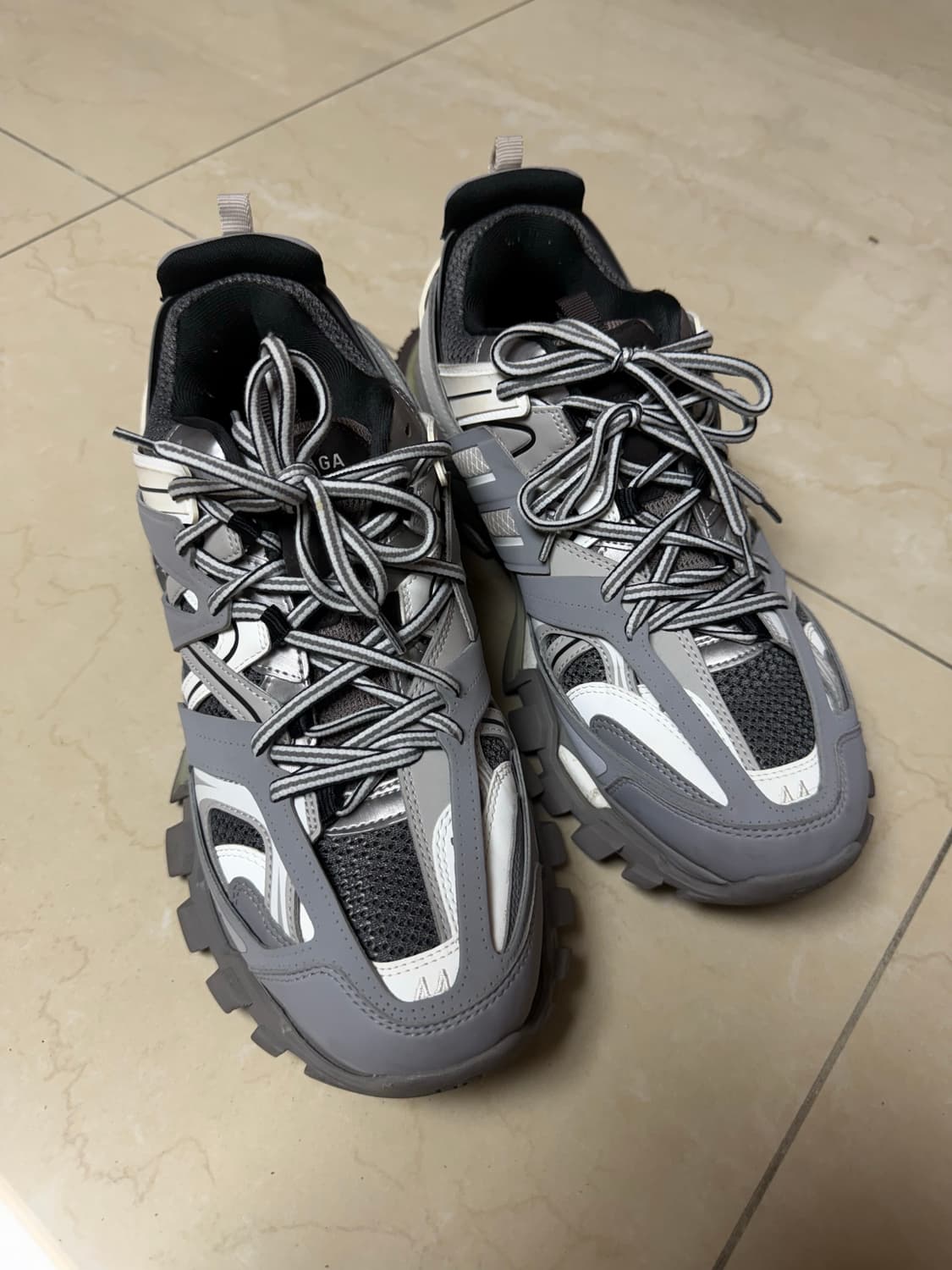 [44] 발렌시아가 트랙 그레이 상품이미지1