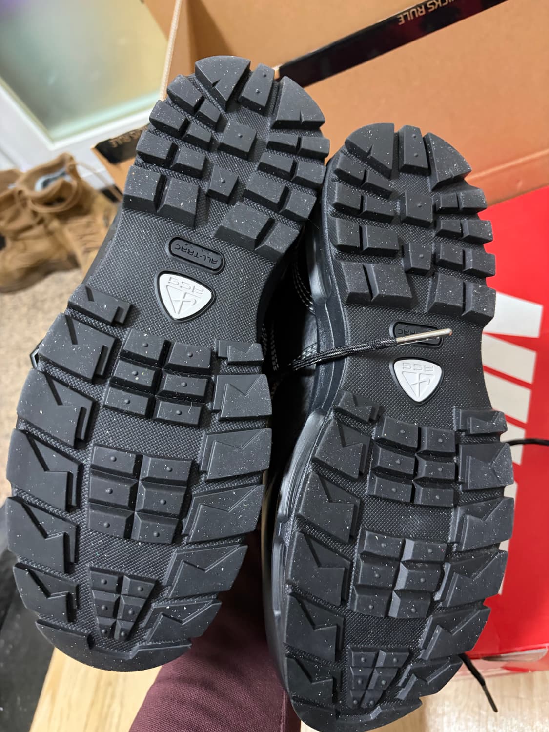 나이키 고아돔 프리미엄 블랙 부츠 265 상품이미지4