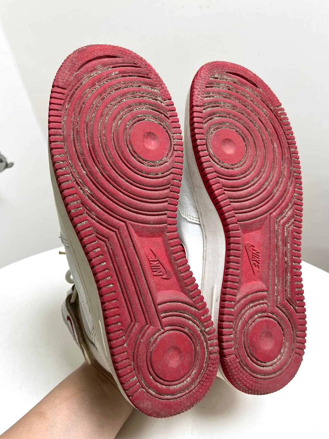 [275] 나이키 에어 포스 원 미드 빨강 메탈 뽈록이  상품이미지8