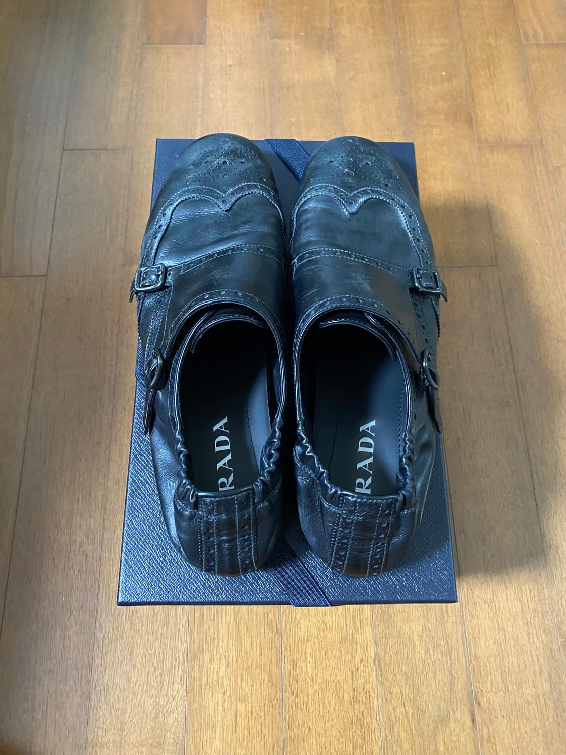 [UK10, 290] 프라다 더블몽크 스트랩 슈즈 블랙 상품이미지3