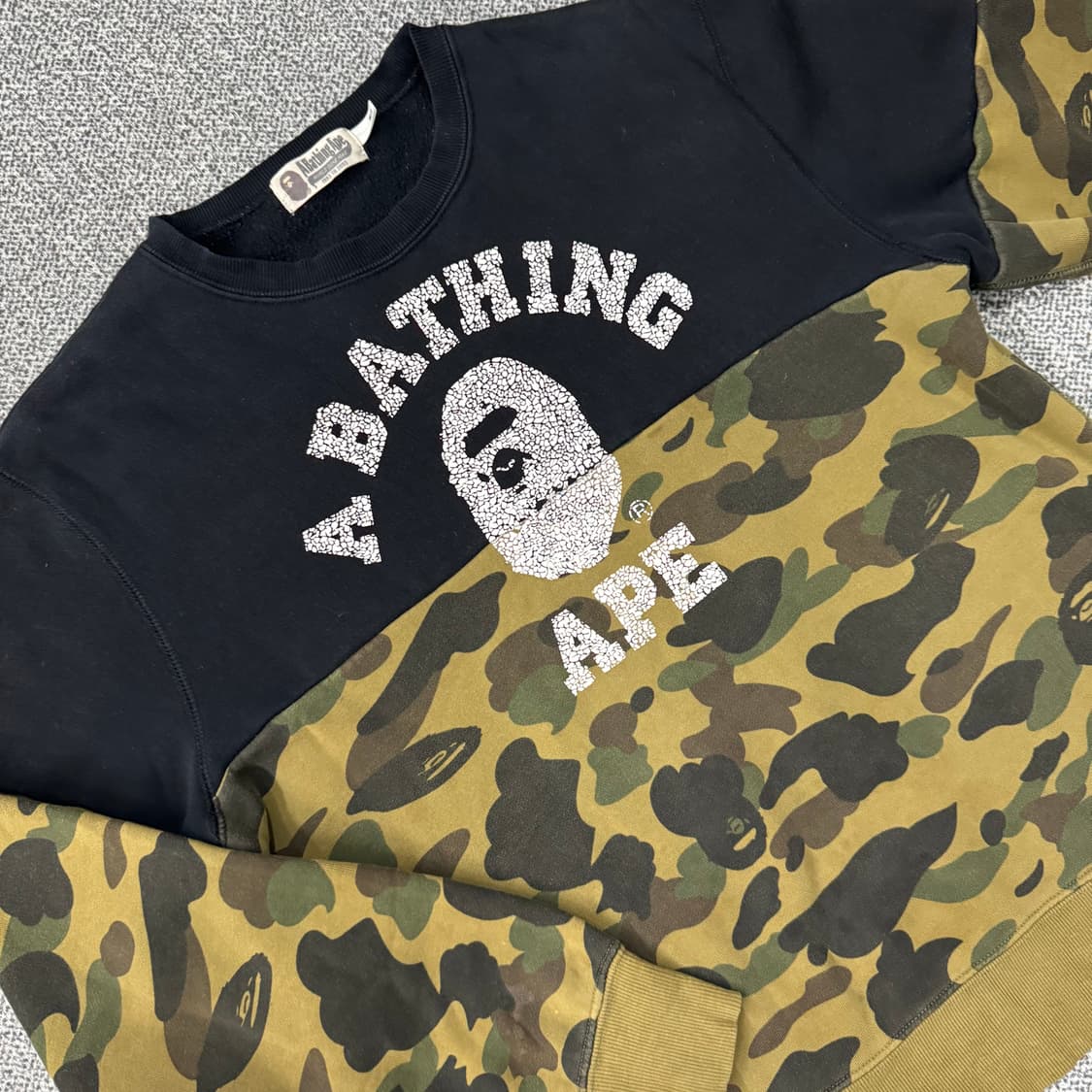베이프 Bape 아수라 황계 블랙 카모 크루넥 맨투맨 상품이미지2