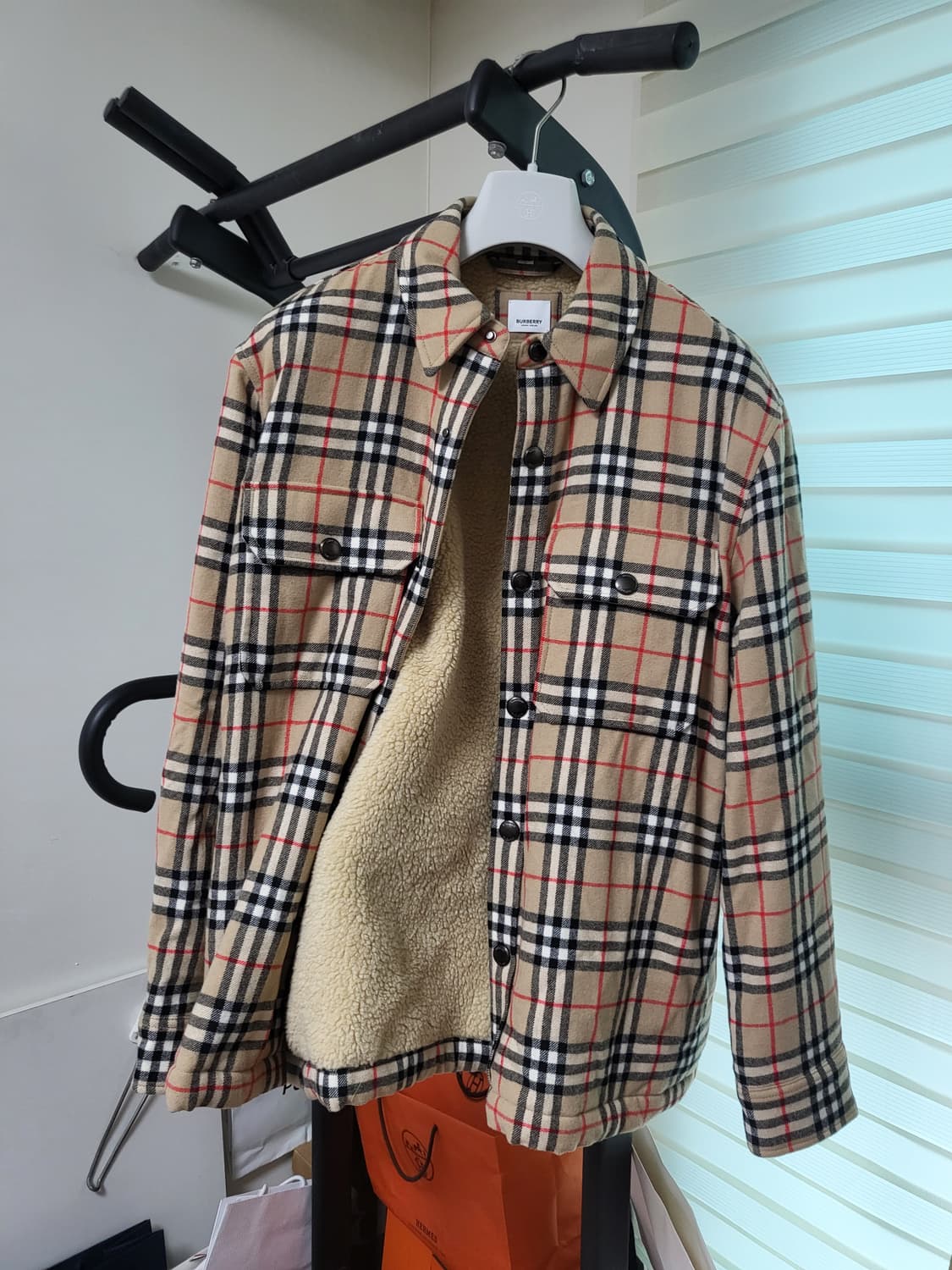 22FW 버버리 체크 양털 자켓 L 상품이미지1