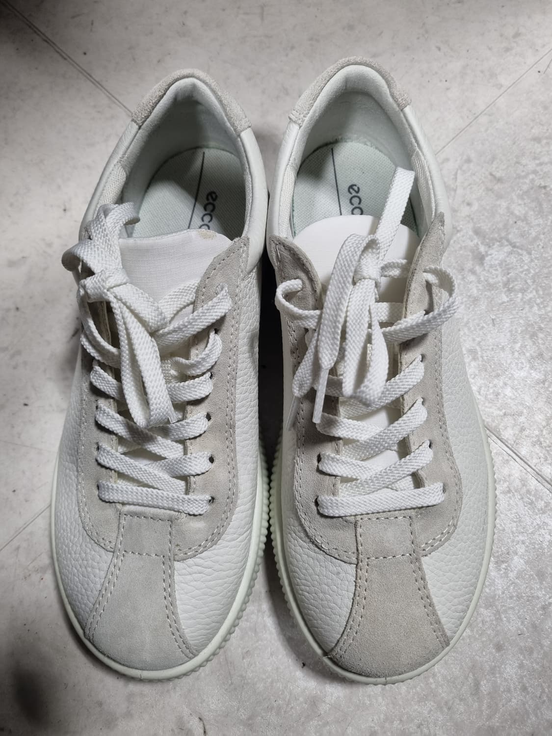 에코 여성 스니커즈  상품이미지1