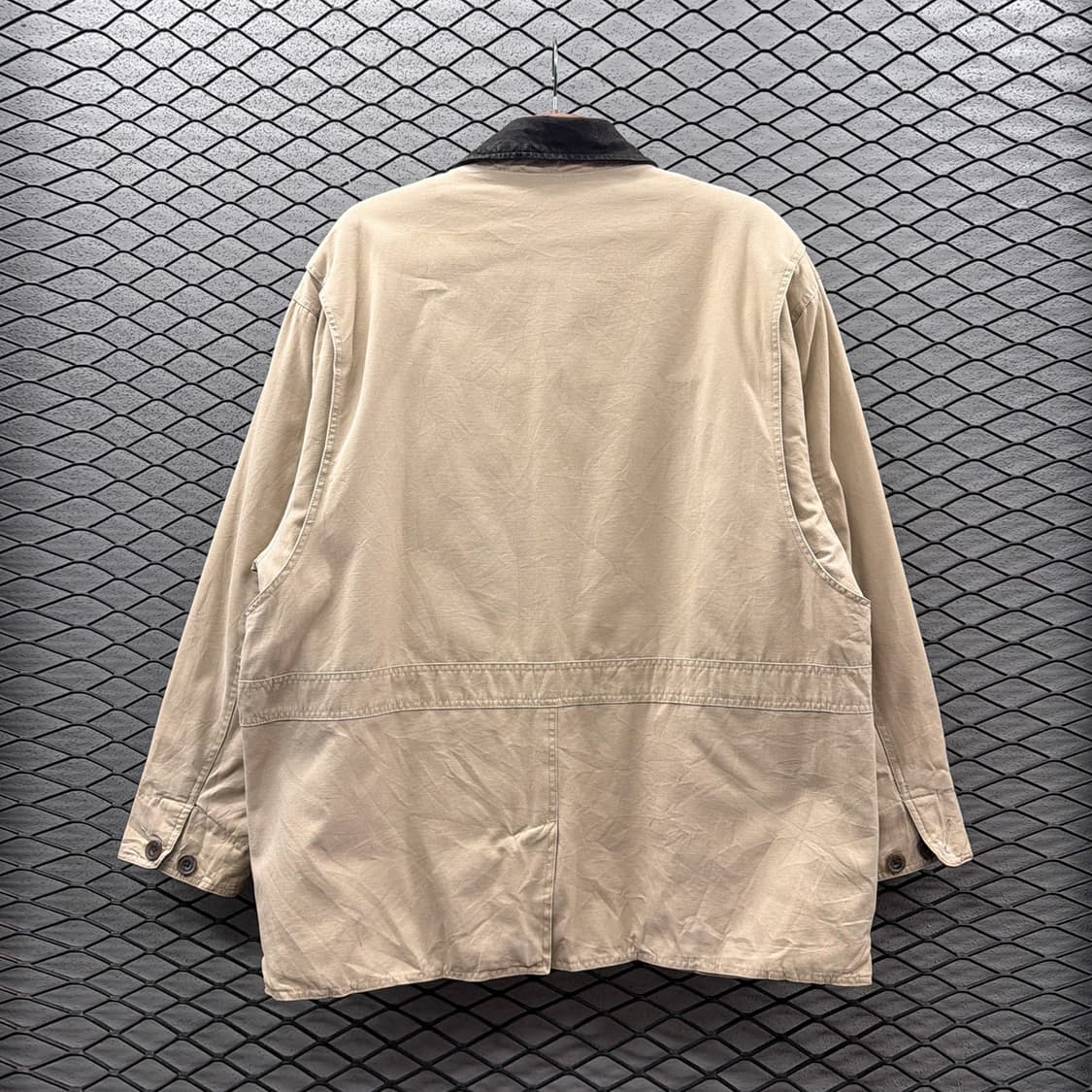 코튼 5버튼 워크자켓 사선포켓 체크누빔 안감 탈부착 디테일 상품이미지3