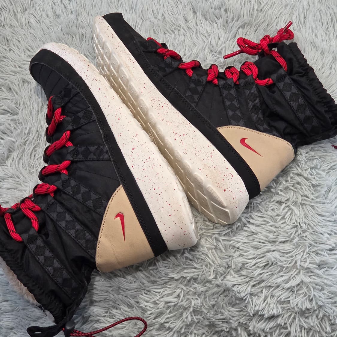 3w-2:나이키 스니커부츠 패딩 윈터부츠 블랙/레드 (240mm) 상품이미지8