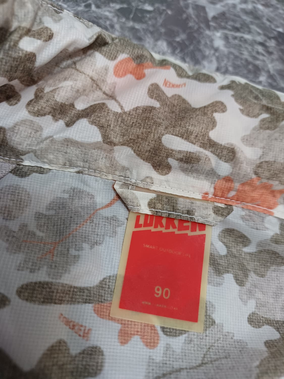 루켄 아웃도어 유니크 나뭇잎 패턴 자켓 90 상품이미지4