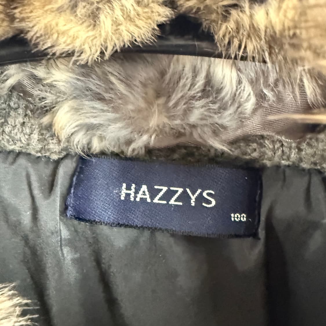 (100) 헤지스 토끼털 울 니트 자켓 상품이미지3