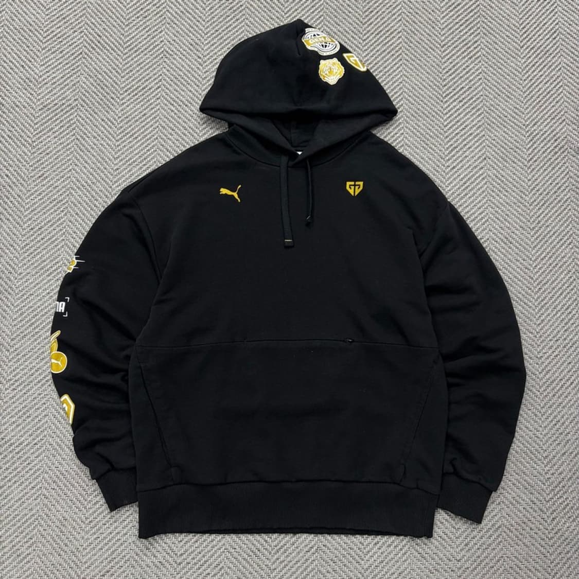 푸마 베이직 로고 후드티 v2246 상품이미지1