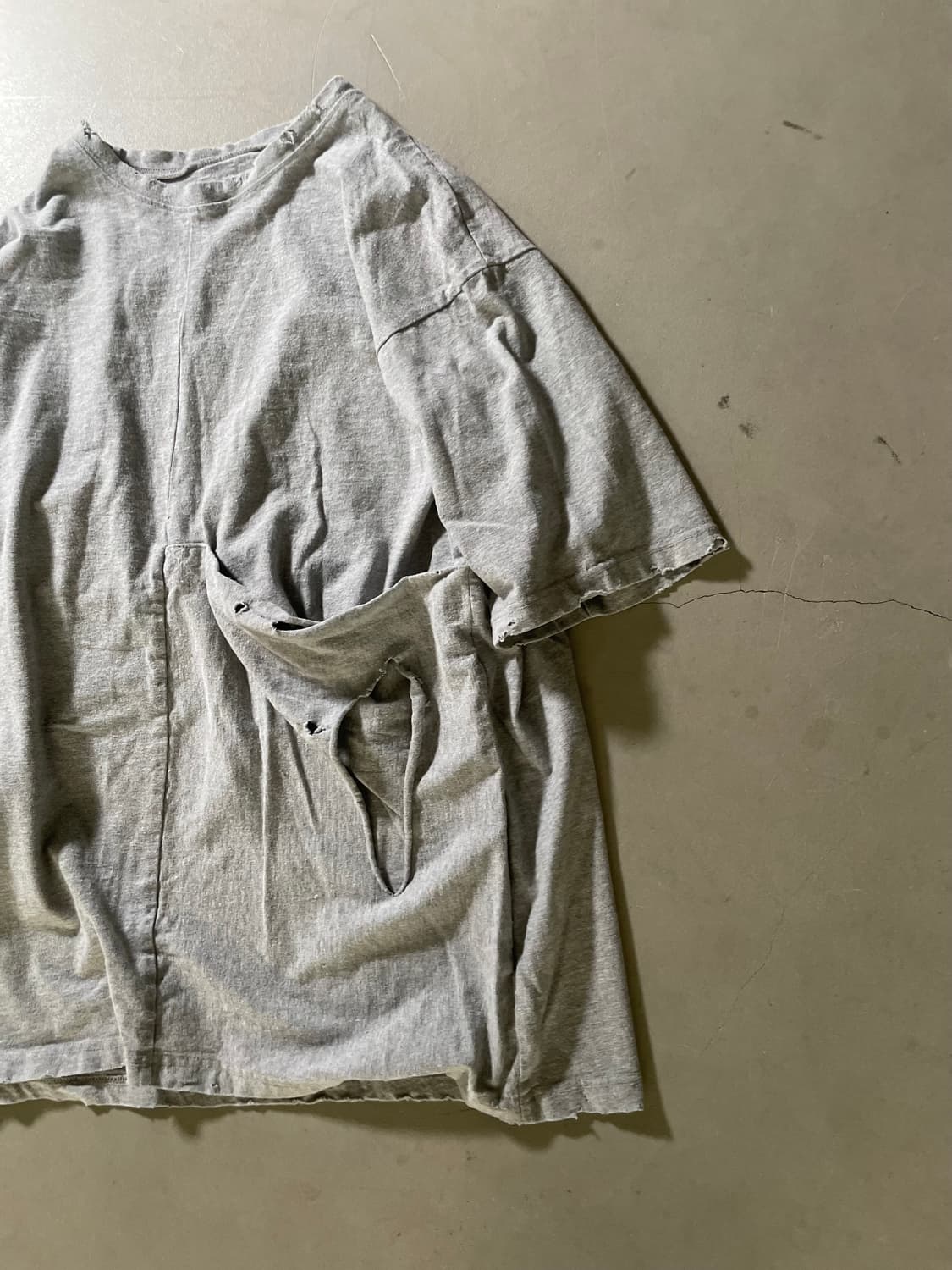 KZ Atelier Distressed Layered T-Shirt 상품이미지2