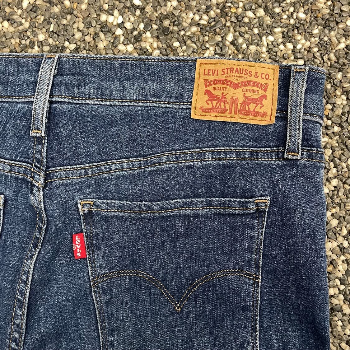 리바이스 315 셰이핑 부츠컷 데님팬츠 (32) 상품이미지3