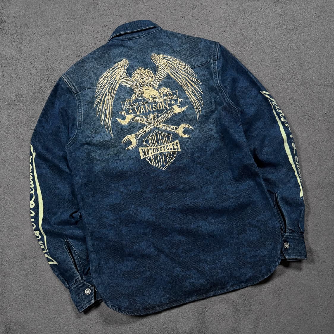 Vanson Leathers 밴슨 레더 카모 패턴 이글 자수 데님 자켓 상품이미지1