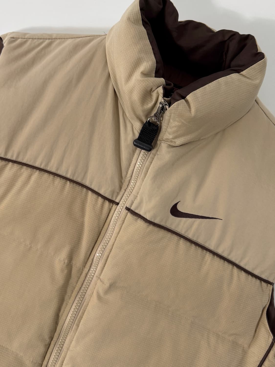 나이키 ACG 루즈핏 90‘s 베이지 브라운 텍티컬 덕다운 패딩 베스트 상품이미지4