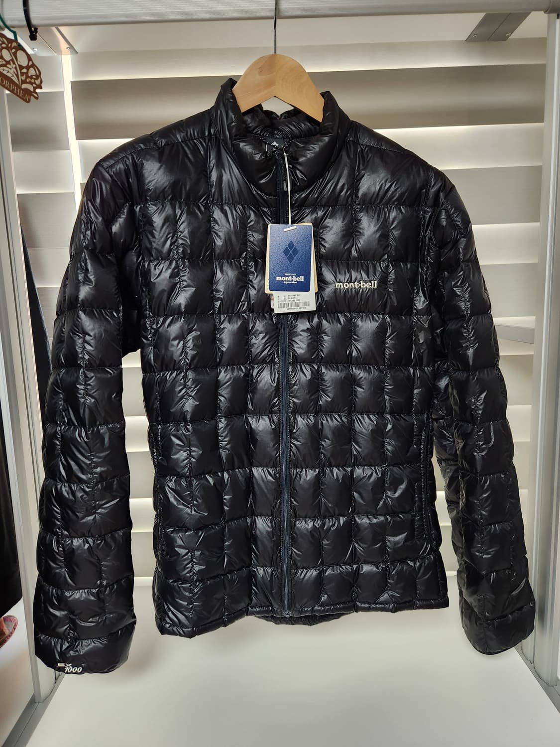 몽벨(Montbell) 플라즈마 1000 다운 자켓 XL사이즈 상품이미지2