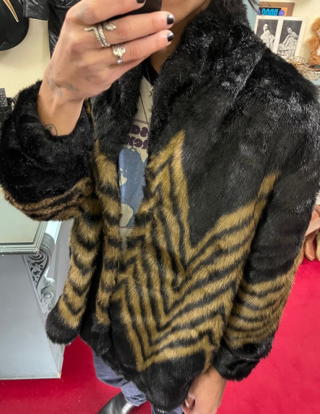 ABSTRACT FUR COAT 상품이미지6