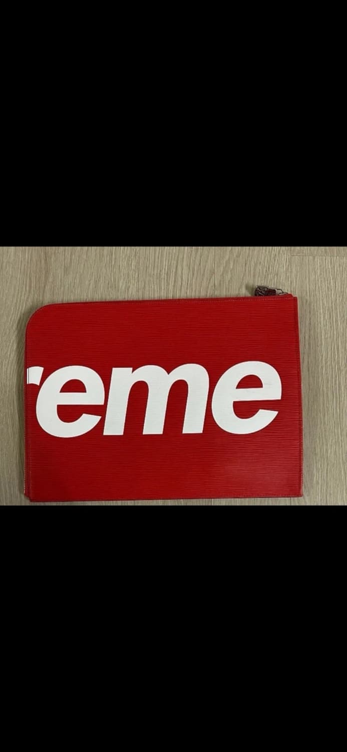 루이비통 슈프림 클러치 레드 상품이미지2