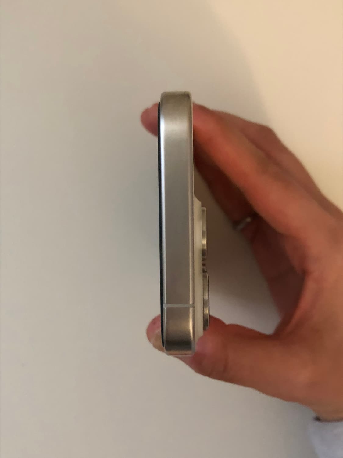 아이폰 15pro 256 화이트 (상태좋음) 상품이미지8