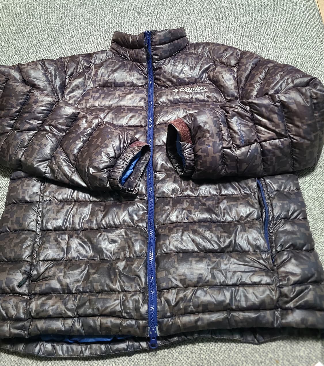 컬럼비아 티타늄 구스다운 경량  남성 패딩 XL 상품이미지1