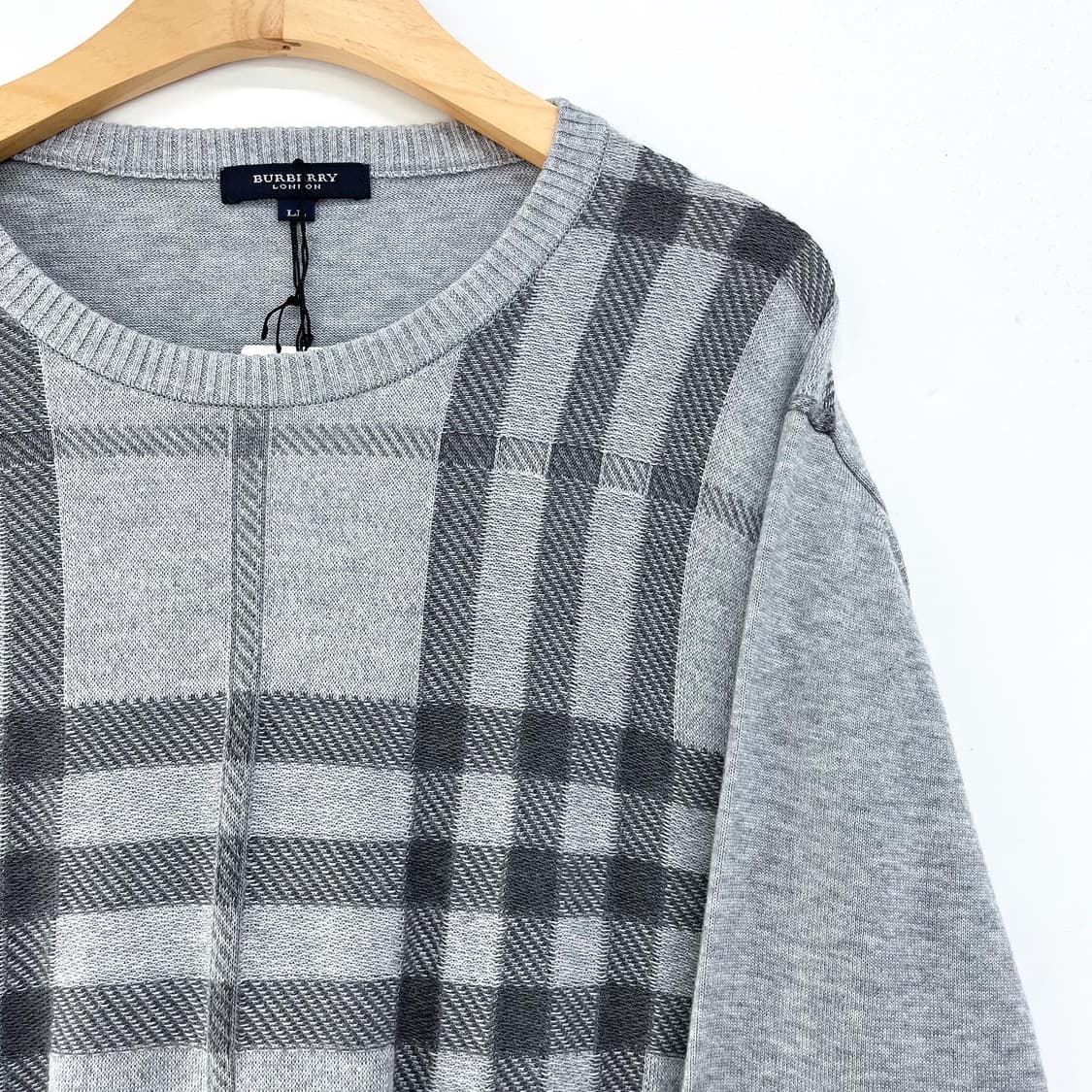 버버리 제팬라인 오리지널 데드스탁그레이노버체크코튼니트 상품이미지3