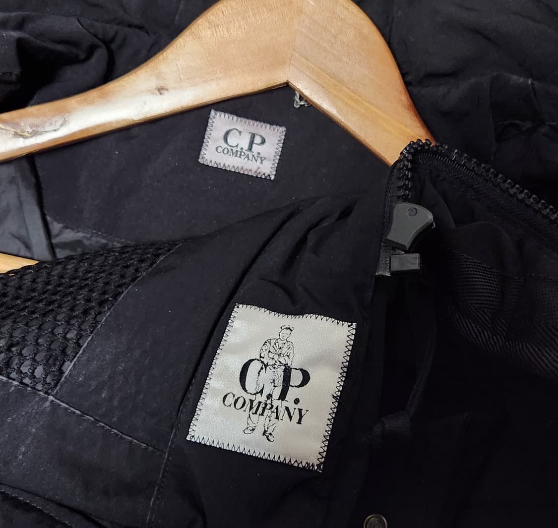씨피 컴퍼니 CP 컴퍼니 노르지 13ss 고글 패딩 블랙 자켓 상품이미지7
