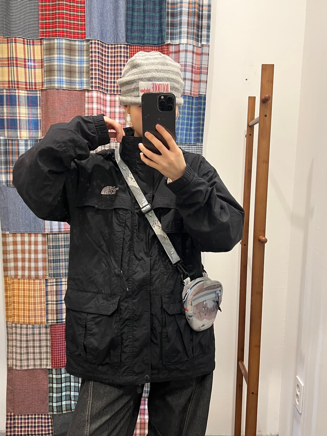 노스페이스 블랙 나일론 집업 상품이미지5