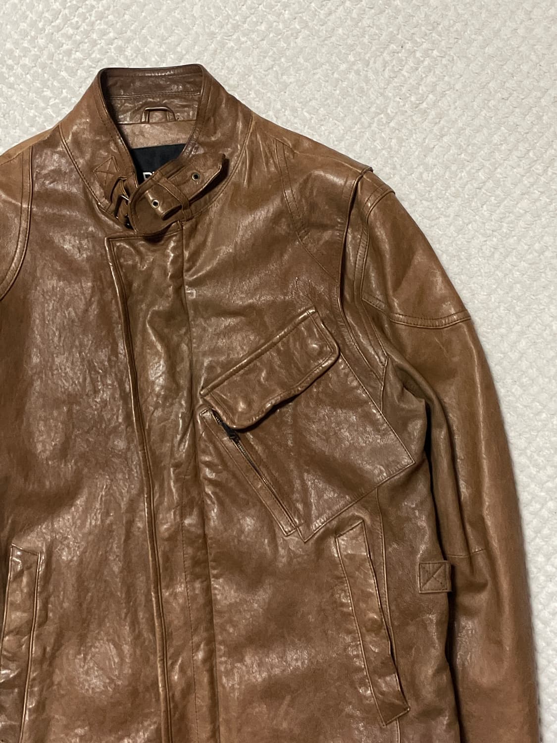 DKNY 웨스턴 무드 램스킨 양가죽 포켓 레더 상품이미지3