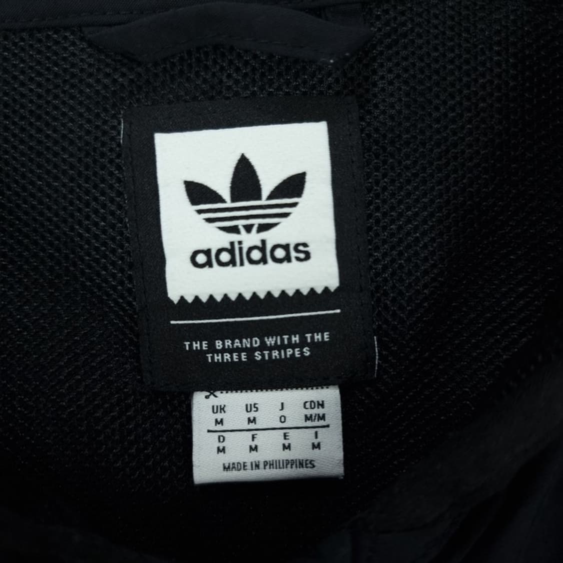 [아디다스] 로고 프린팅 후드 바람막이 자켓 블랙 M18724 상품이미지8