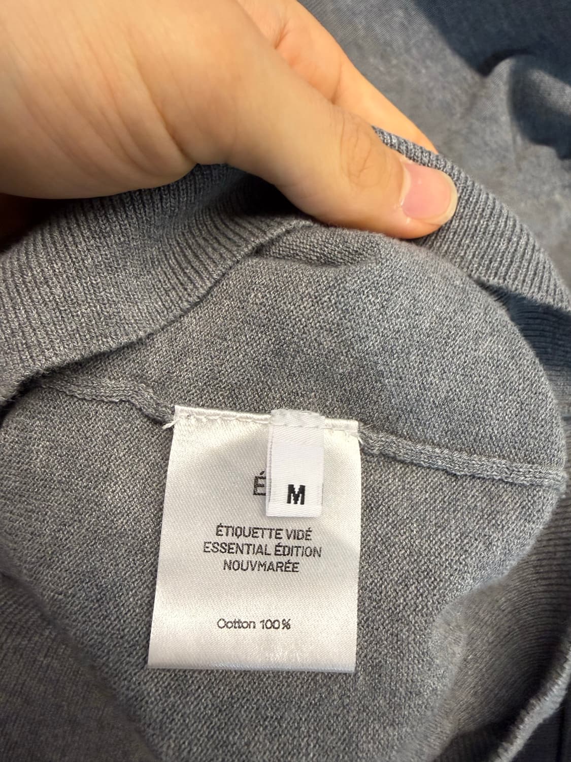 누마레 ee 브이넥 니트 상품이미지5