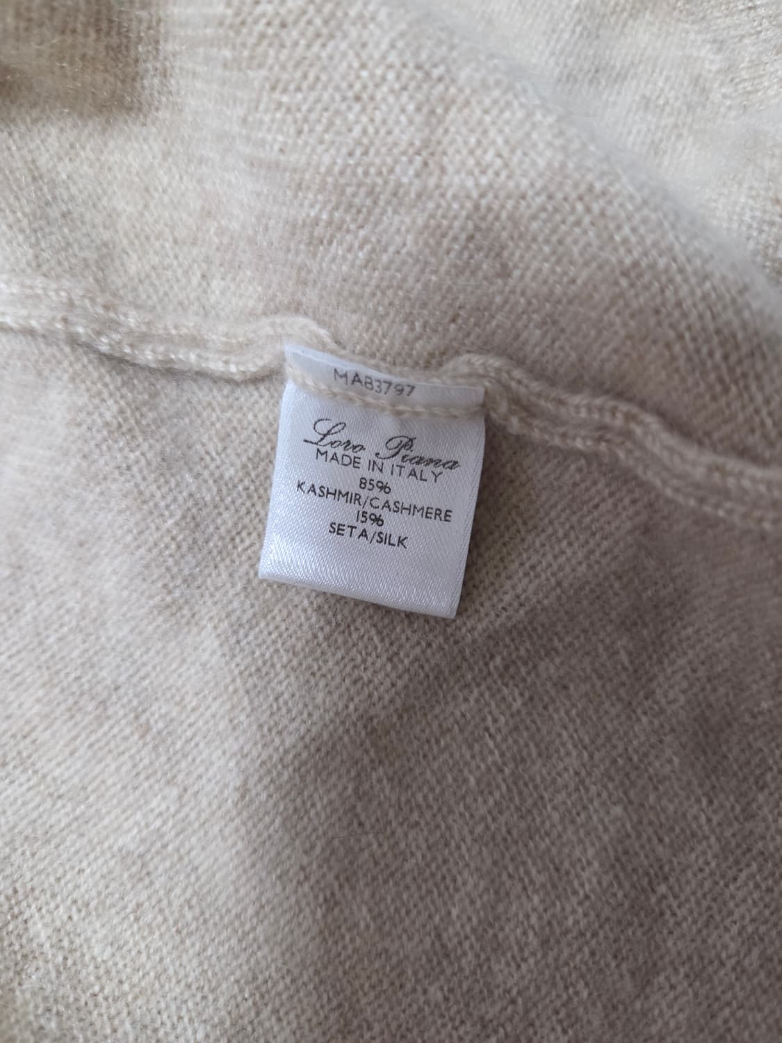 로로피아나 가디건 팝니다 상품이미지6