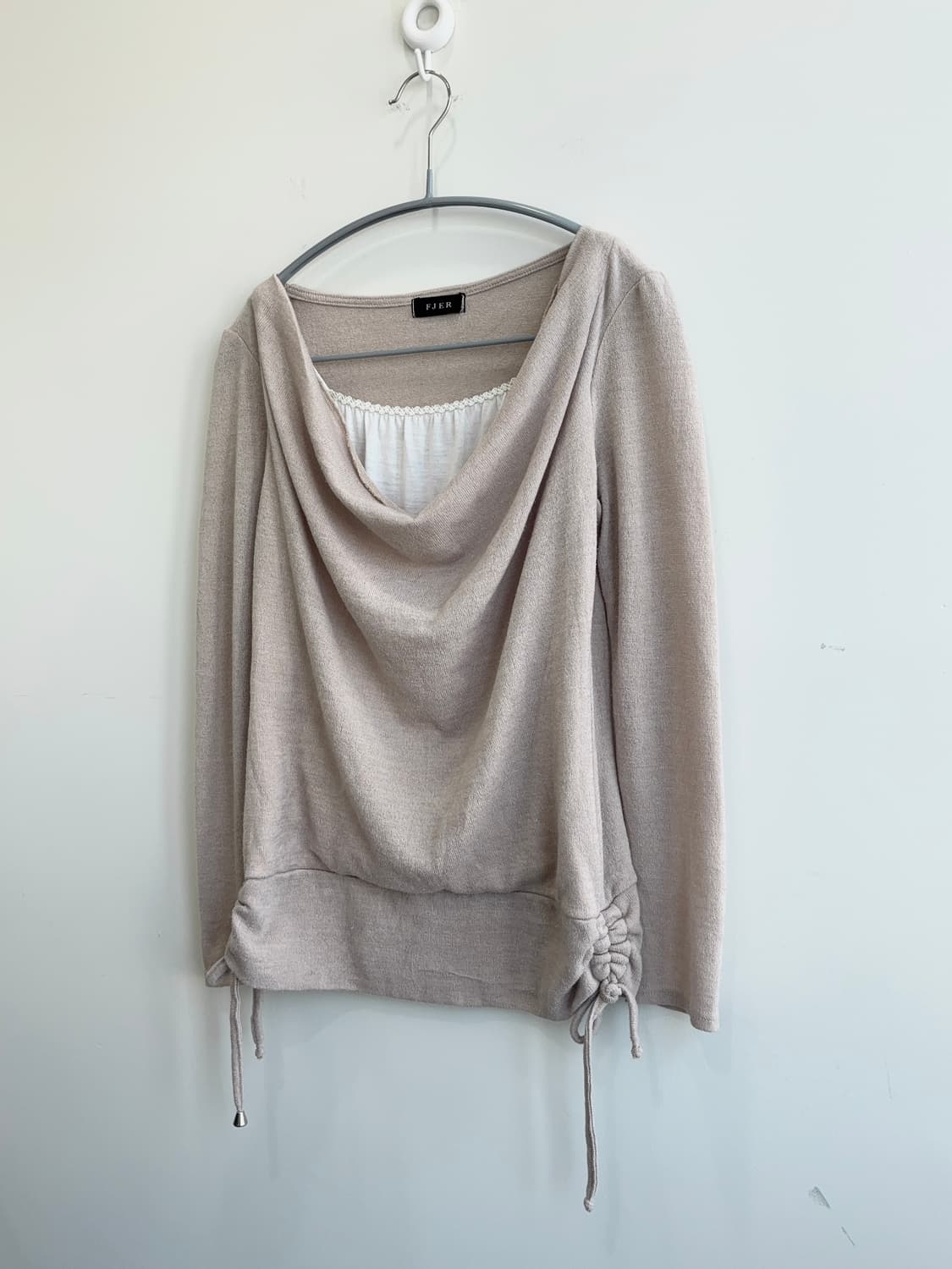 넥 카울 이너 슬리브리스 여리 티셔츠 상품이미지2