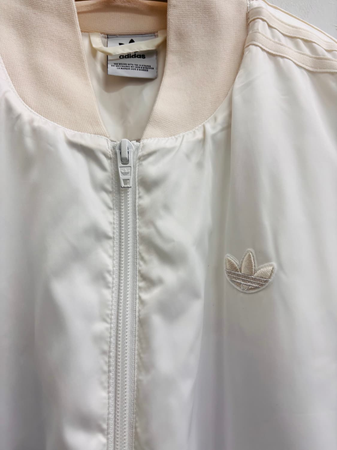 아디다스(adidas) 오리지널스 셔링 디테일 트랙 자켓 상품이미지2