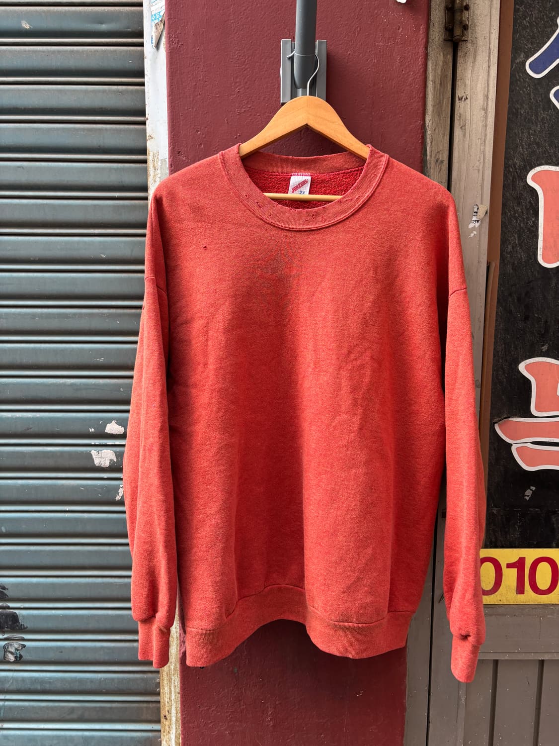 RH-03 90s 져지스 페이드, 데미지 커스텀 스웻셔츠(레드) 상품이미지1