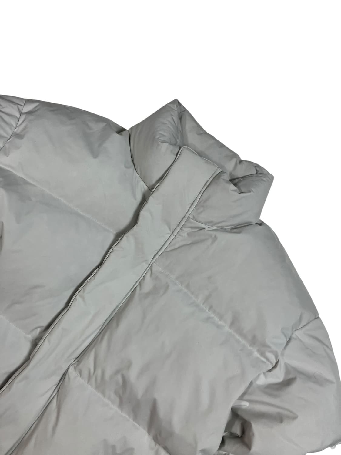 인사일런스 회백색 숏 패딩 L 상품이미지3