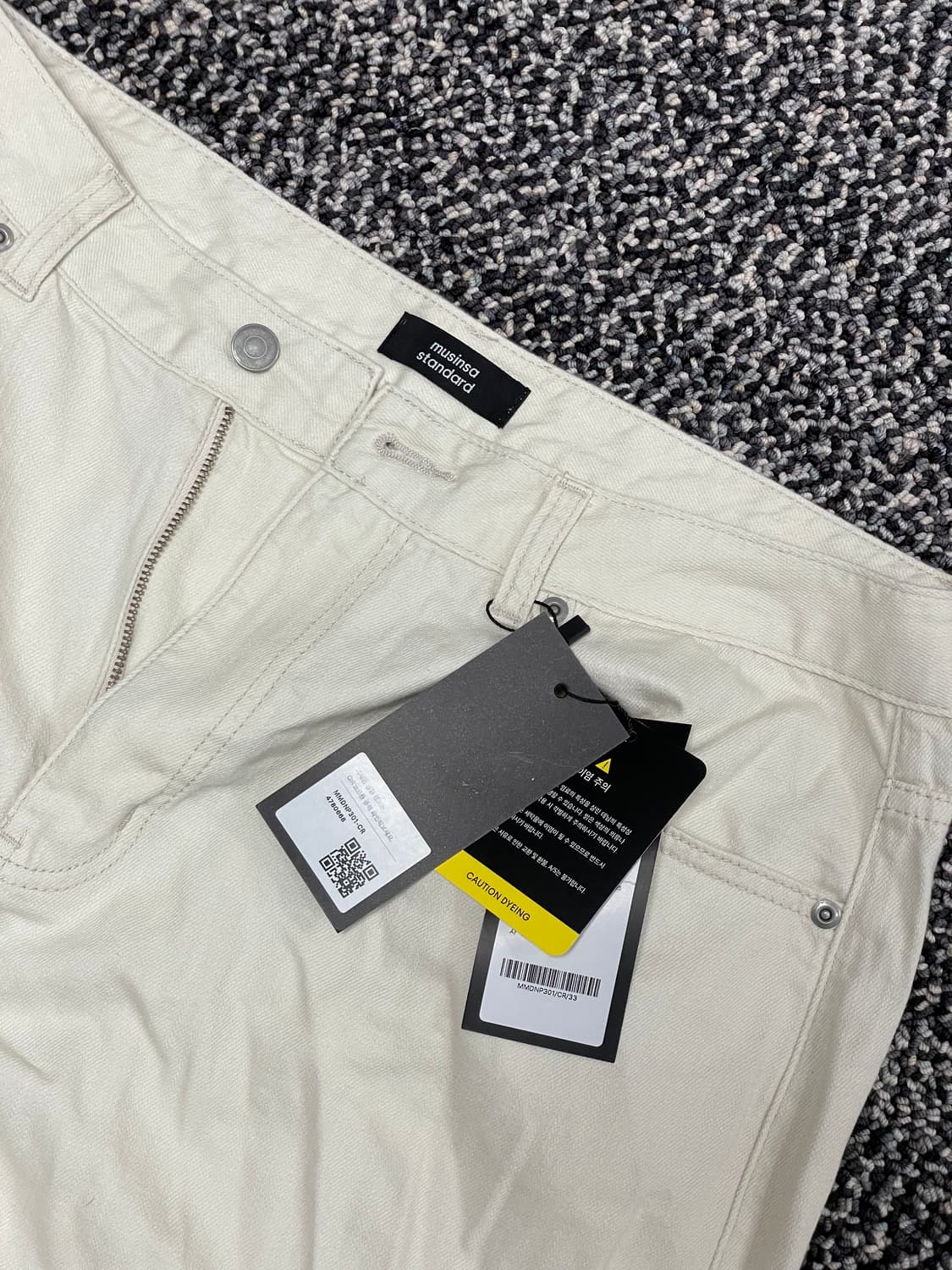 무신사 스탠다드 반턱 와이드 데님 크림 33 새상품 상품이미지3