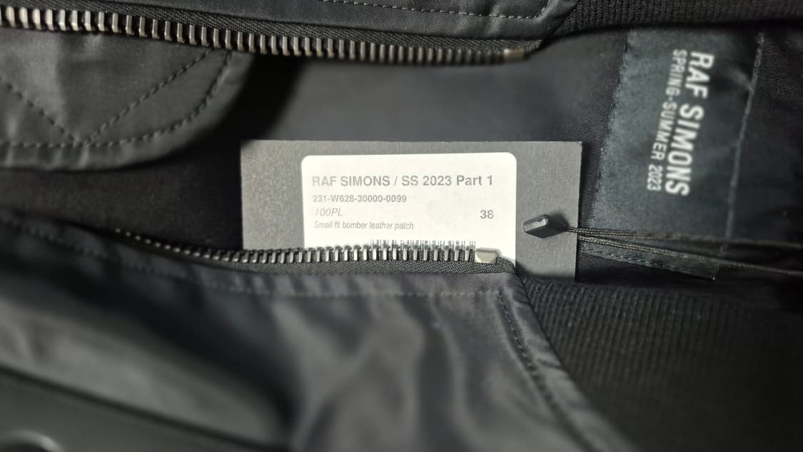 라프시몬스 23ss 레더 패치 봄버 자켓 상품이미지2