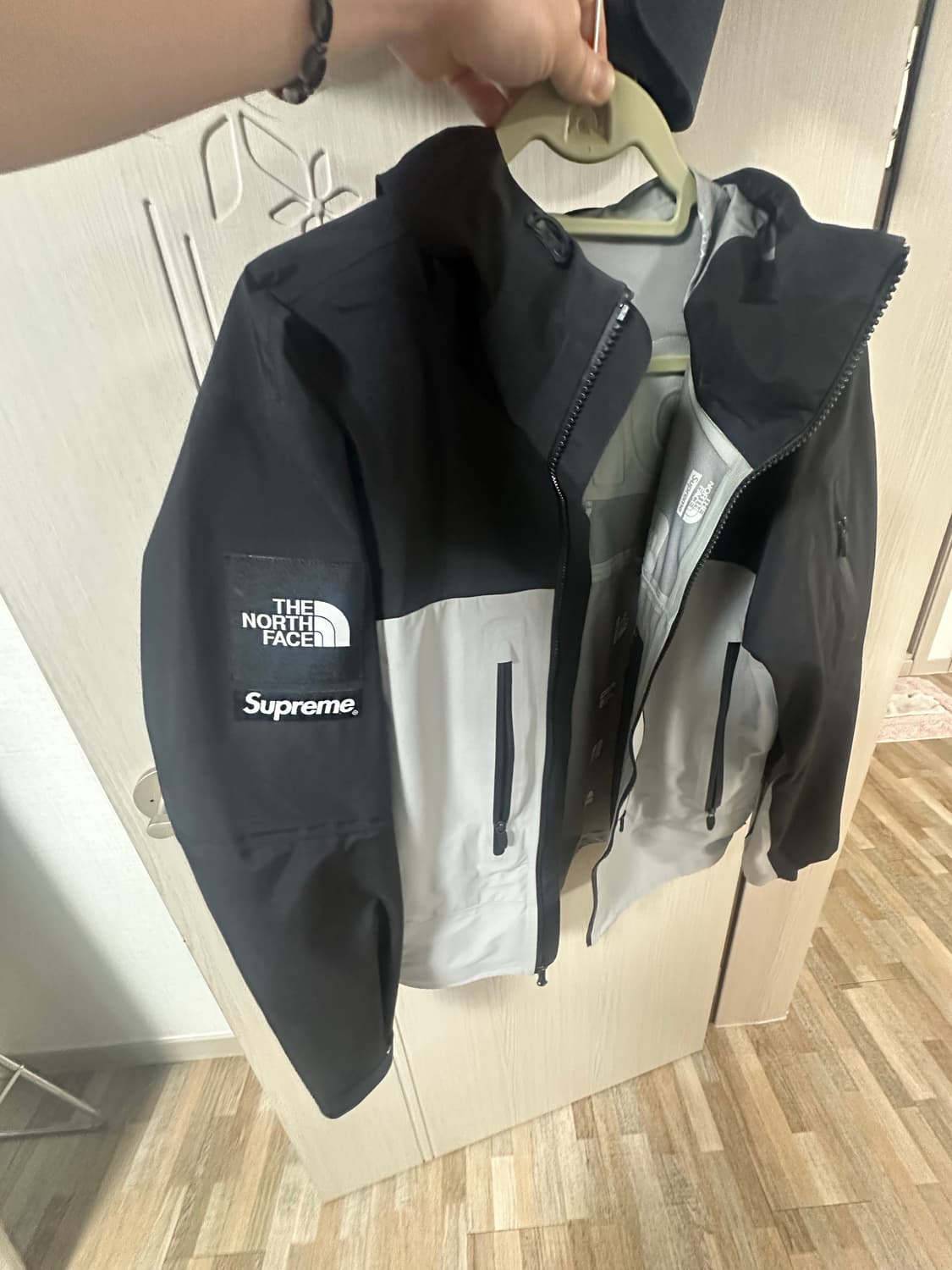 슈프림 노스페이스 바람막이 상품이미지4