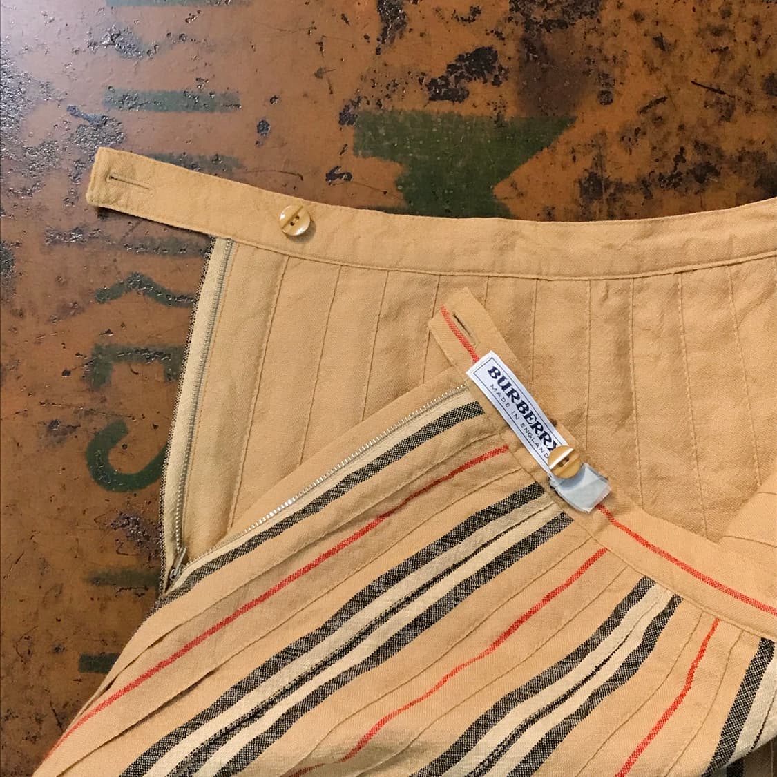버버리 베이지 노바체크 플리츠 미디 스커트 허리 31  상품이미지4