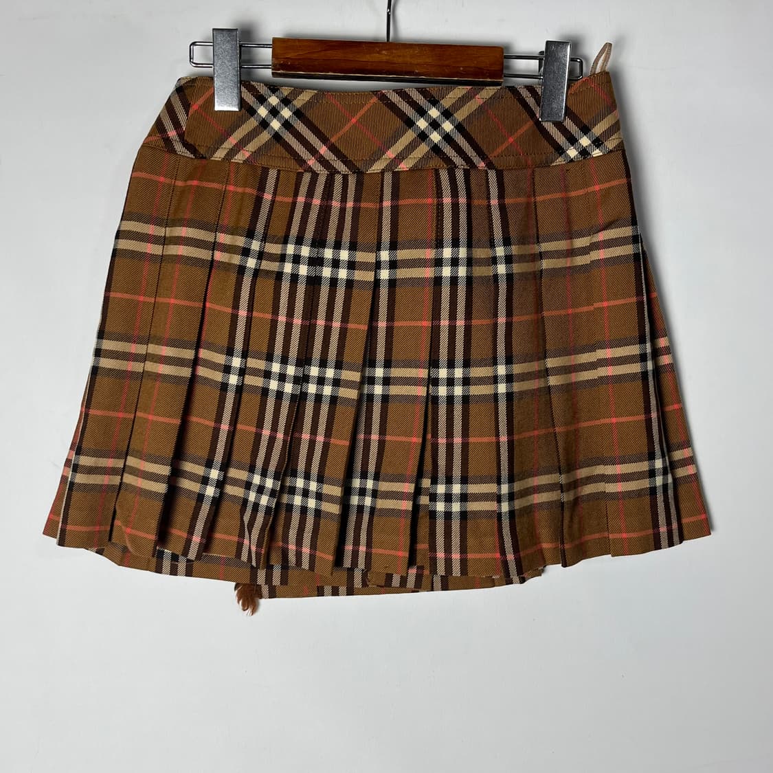 [Burberry] 버버리 블루라벨 체크 벨티드 플리츠 미니스커트 상품이미지2