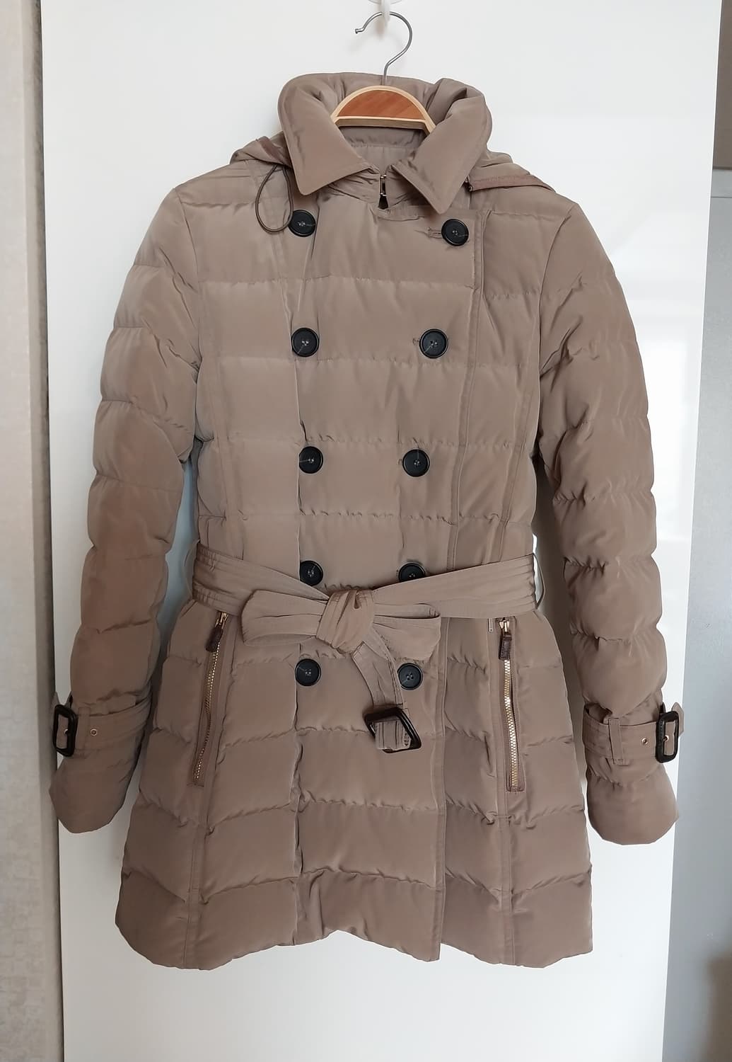 헤지스 구스다운 패딩 상품이미지1