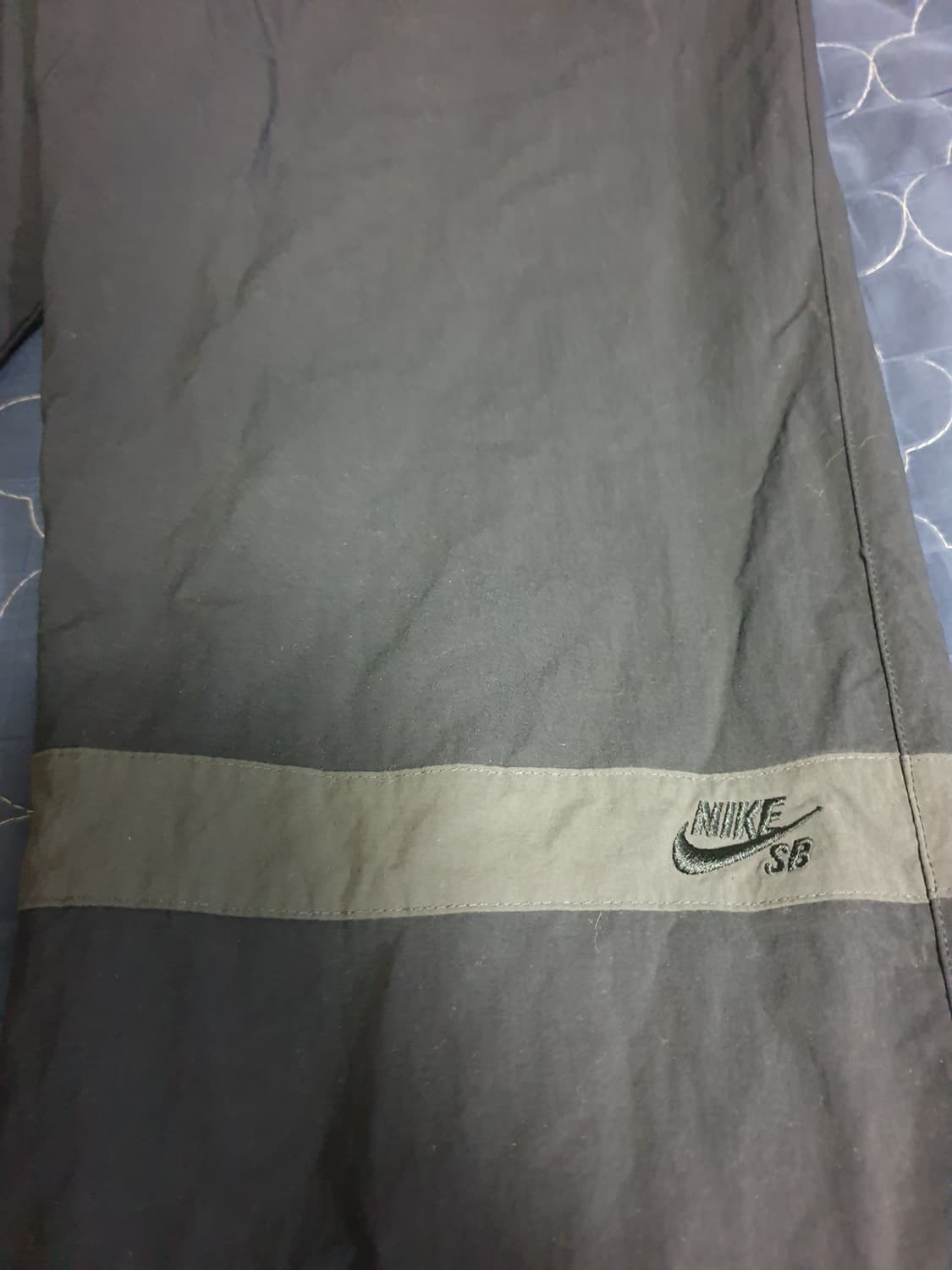 나이키 SB 에센셜 나일론 트랙팬츠 앤트러사이트 블랙 (M) 상품이미지3