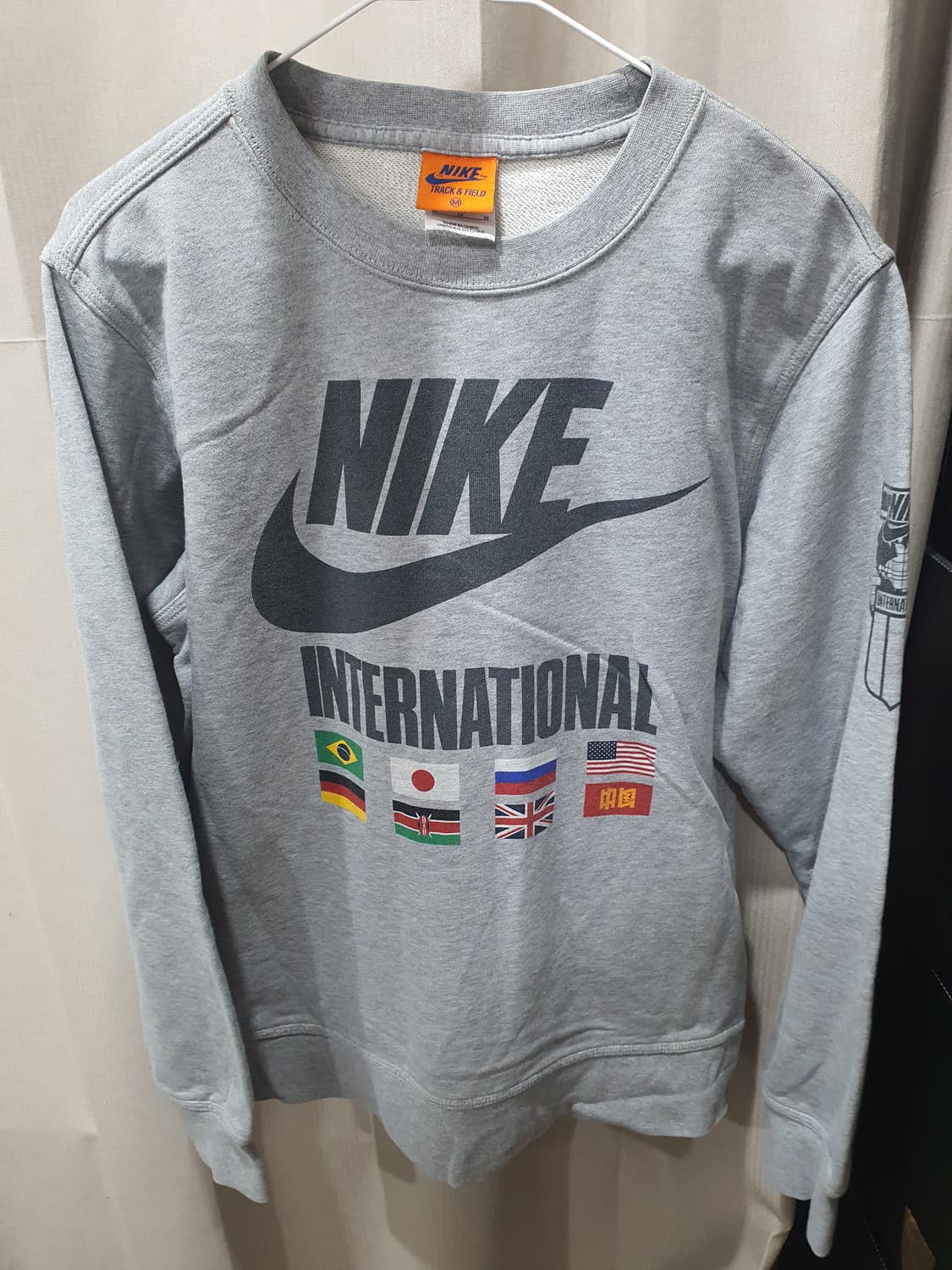 나이키 인터네셔날 맨투맨 상품이미지7