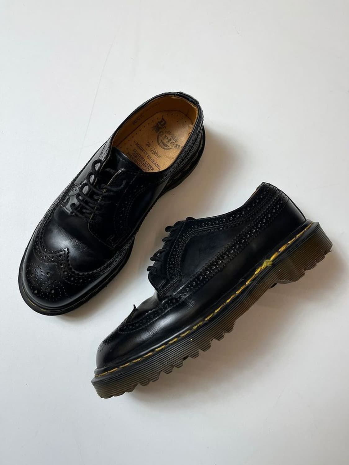 닥터마틴 3989 브로그 윙팁 슈즈 Q1350 상품이미지1