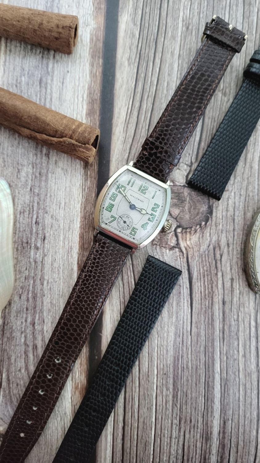 정품 월삼 엔틱 1926년식 토노형 수동시계(블랙 스트랩 추가구성 ) 상품이미지1