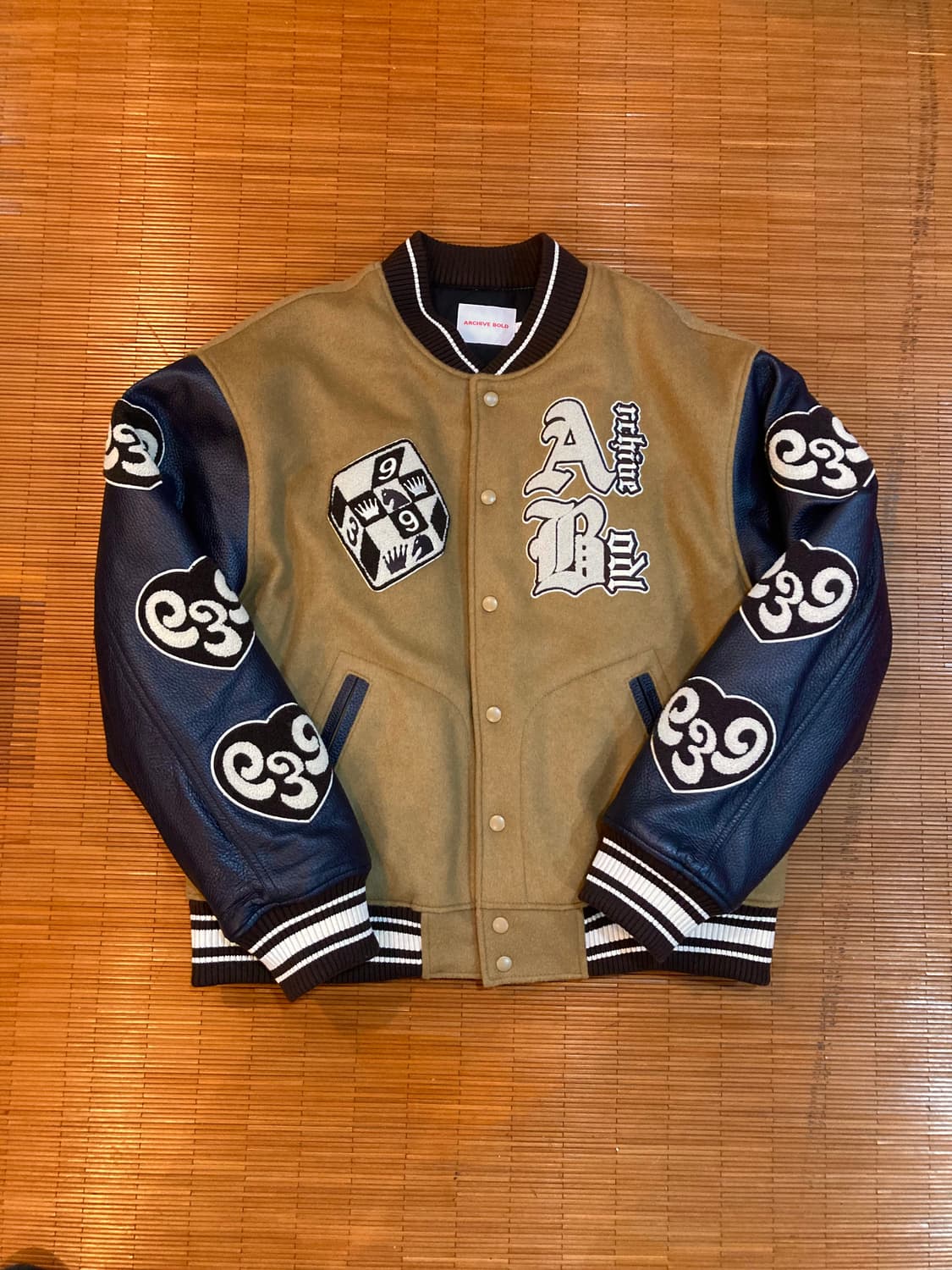 아카이브볼드 카우 레더 스타디움 자켓 상품이미지1